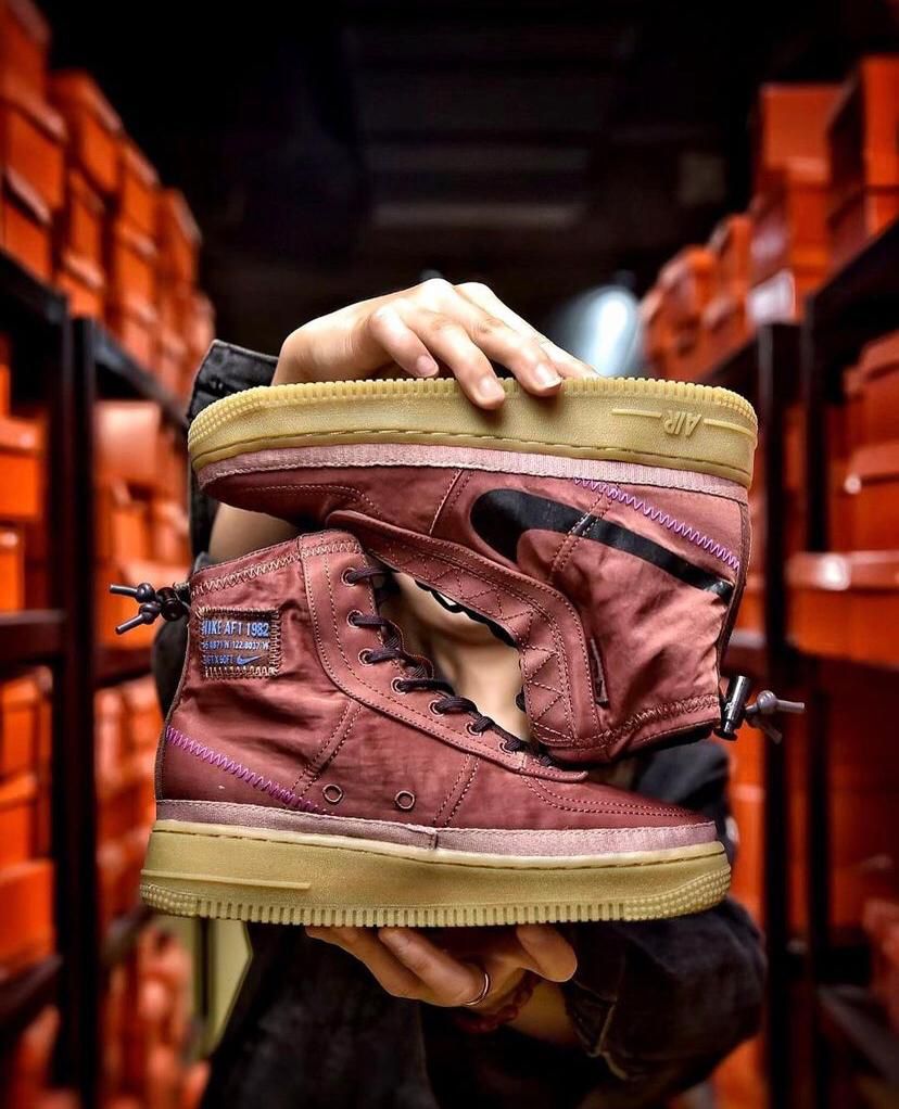 First Copy Nike AirForce 1 High Shell “Burgundy”