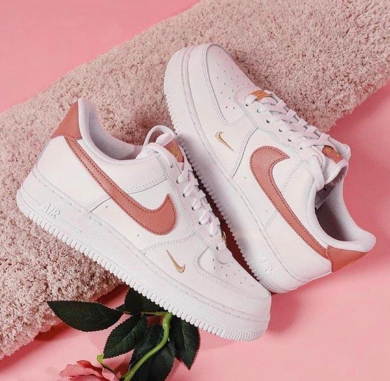 First Copy Nike Nike AirForce 1 '07 Essential Low Rust Pink