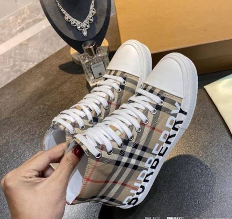 First Copy Burberry Rainbow high Premium Shoes